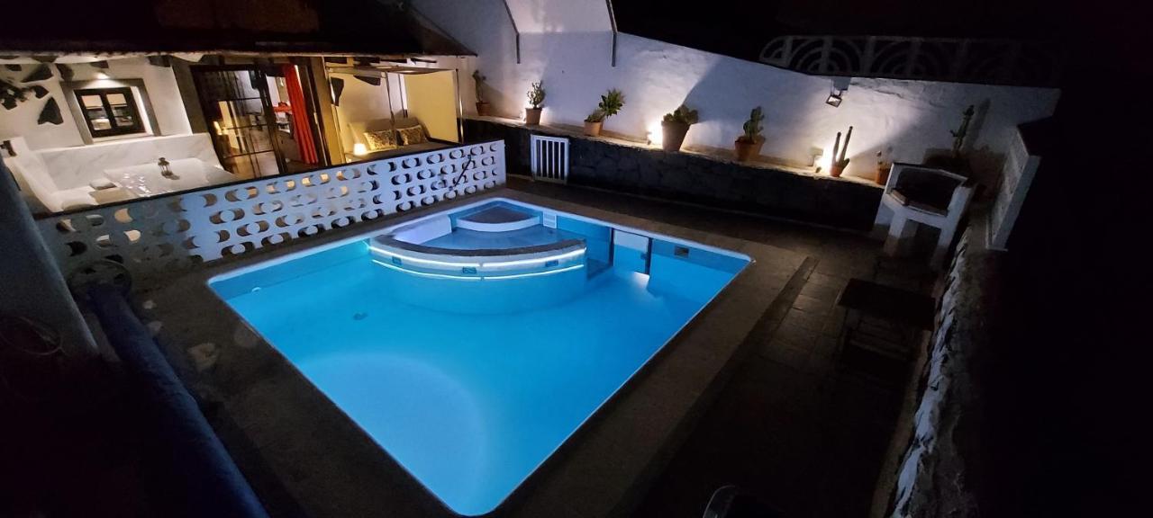 Aloelux Villa !! - Private Villa With Pool , Jacuzzi, Cinema, Massage ,Wonderful View, Art Desing Villa Tías Exterior foto