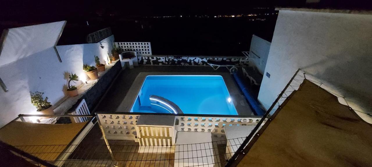 Aloelux Villa !! - Private Villa With Pool , Jacuzzi, Cinema, Massage ,Wonderful View, Art Desing Villa Tías Exterior foto